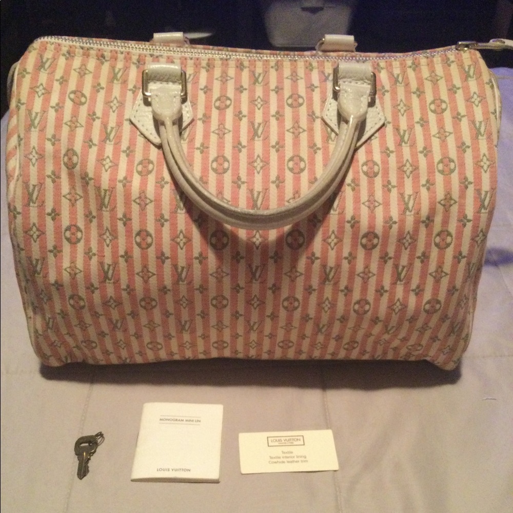 Authentic 💯mini Lin Louis Vuitton speedy 30 bag!